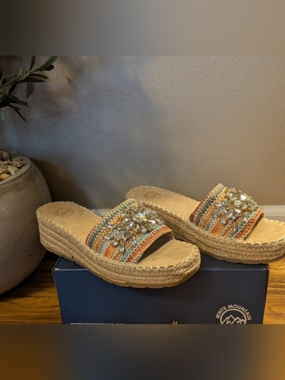 White Mountain Women's Stitch Espadrille Wedge Sandals Size 10 M NIB